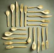 La Vague Silverware Flatware Utensil Set, Matte Gold - 20 Piece - Home Décor & Things Are Us